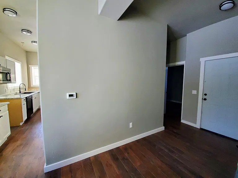 100 S Meridian Rd — Photo 9