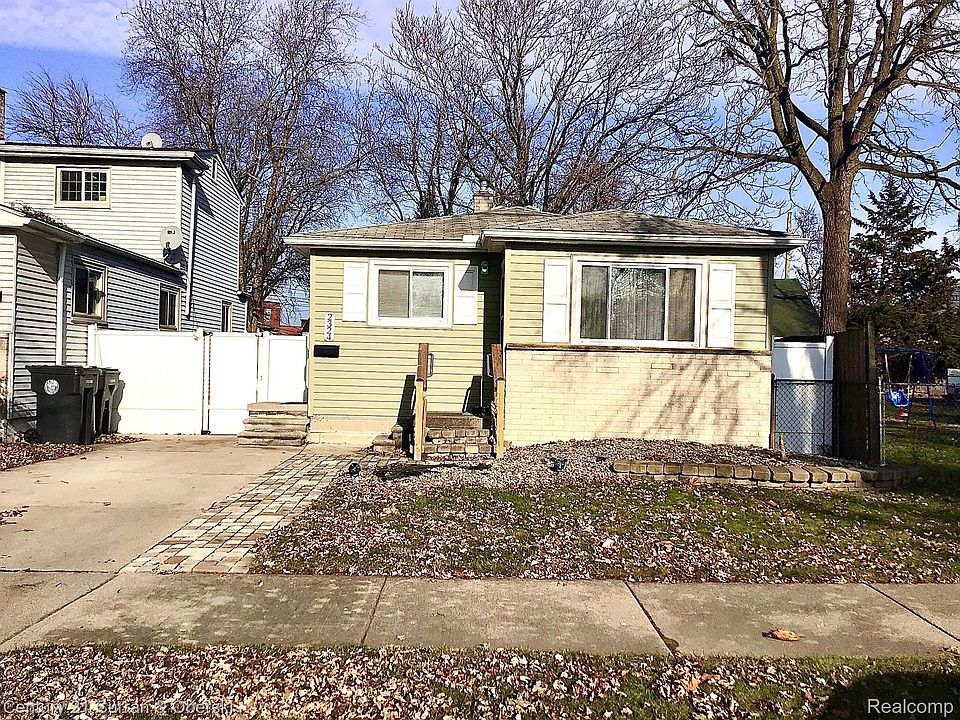 1st image of 2324 Kincaid St