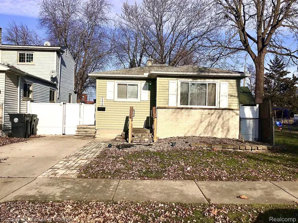 2324 Kincaid St, Melvindale, MI 48122