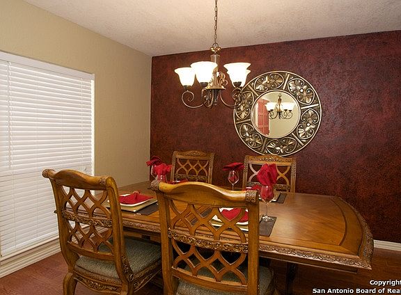 4th image of 4010 Briarcrest Dr