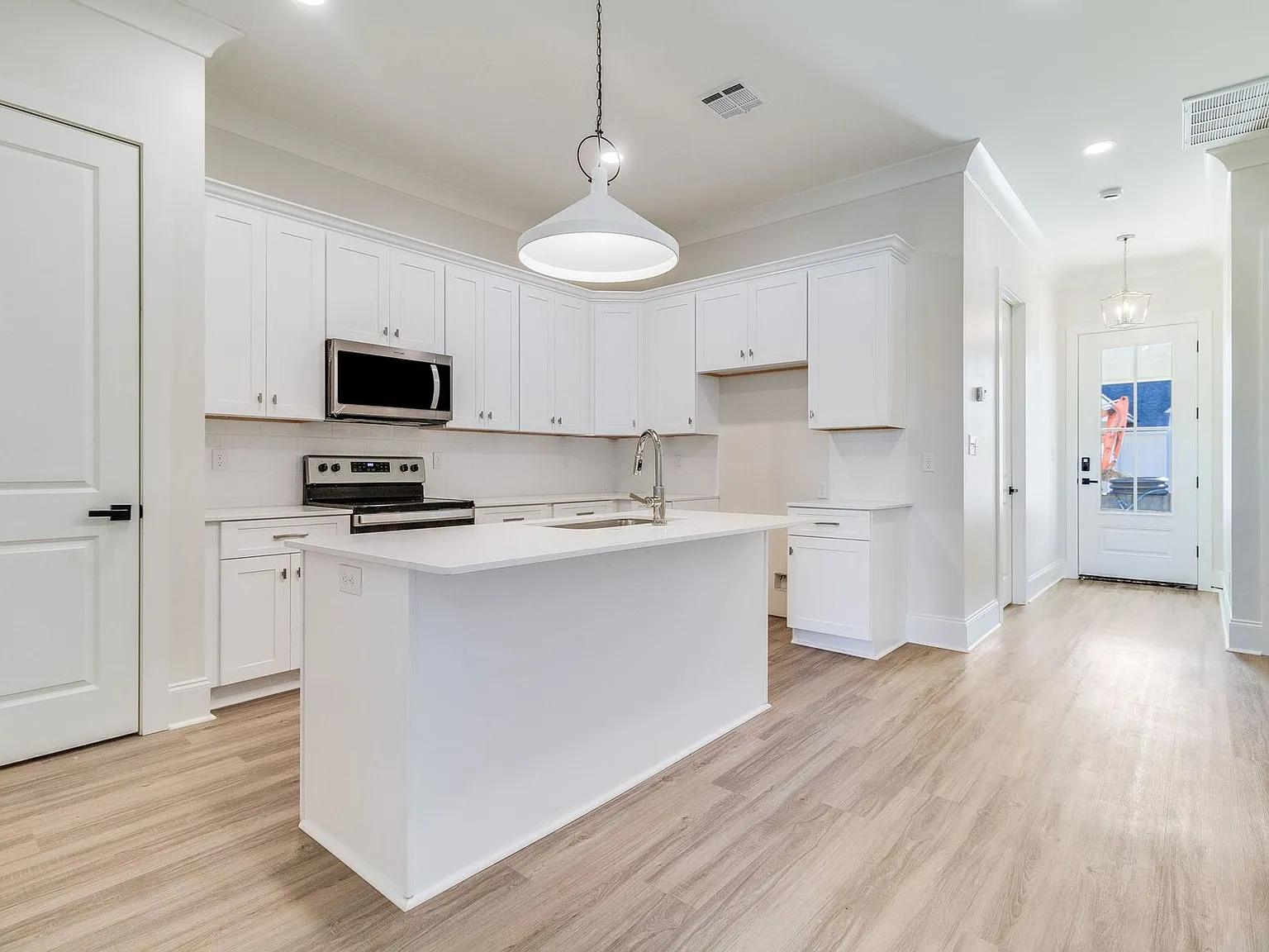 Townhomes at Marblehead — Photo 1