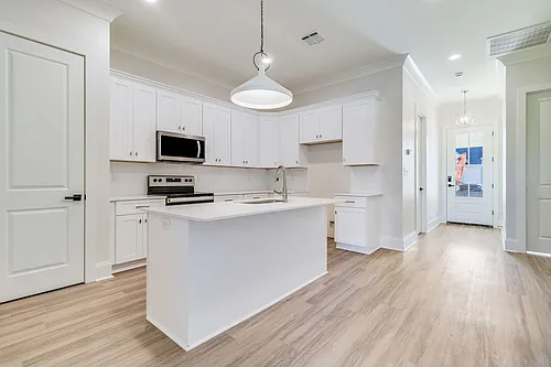 102 Perth Pl Photo 1