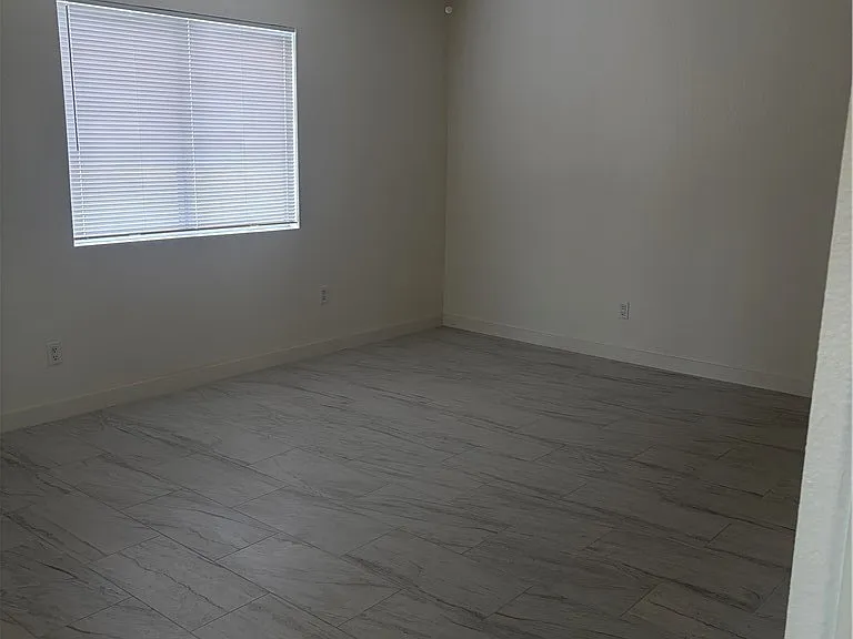 328 E Tiger Lily Dr — Photo 11