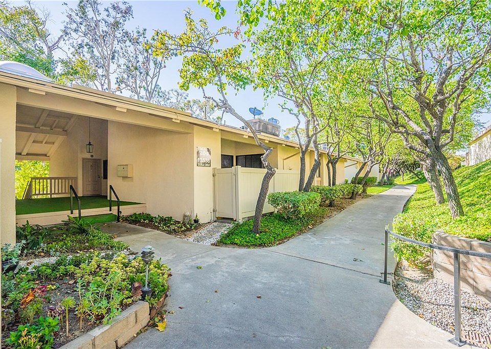 1st image of 13536 La Jolla Cir #204-D