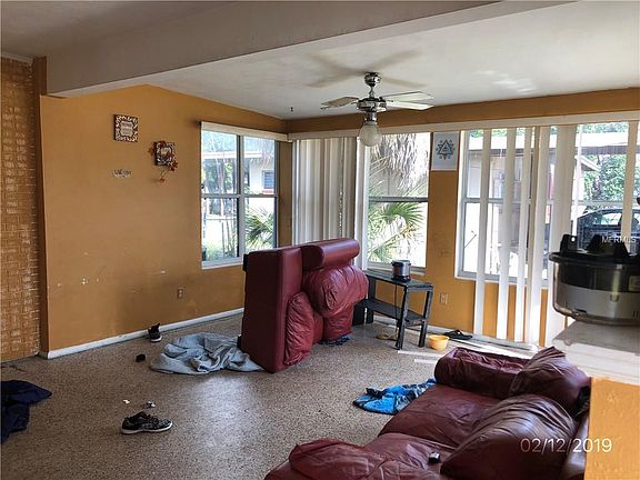 4th image of 5959 Balboa Dr