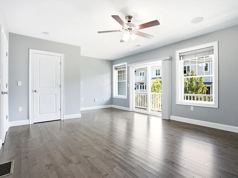 34 Callaway Dr #4 — Photo 24
