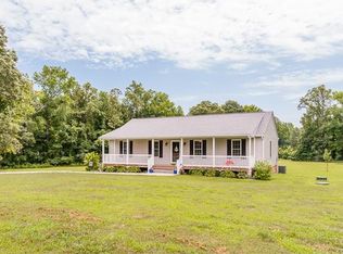 161 Berry Ridge Rd #B, Tappahannock, VA 22560