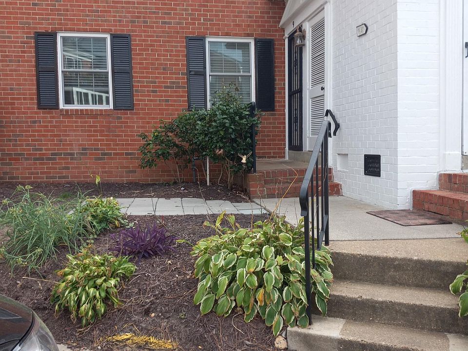 Front of home. No stairs in the unit.