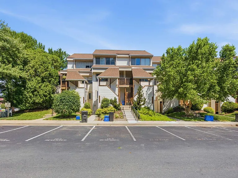 18106 Windsor Hill Dr — Photo 14