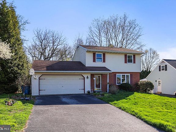 3rd image of 3051 Todd Ln