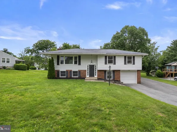 6414 Bonnie Brae Rd, Sykesville, MD 21784