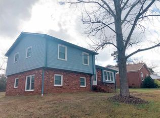 1479 Dover Rd, Spartanburg, SC 29301