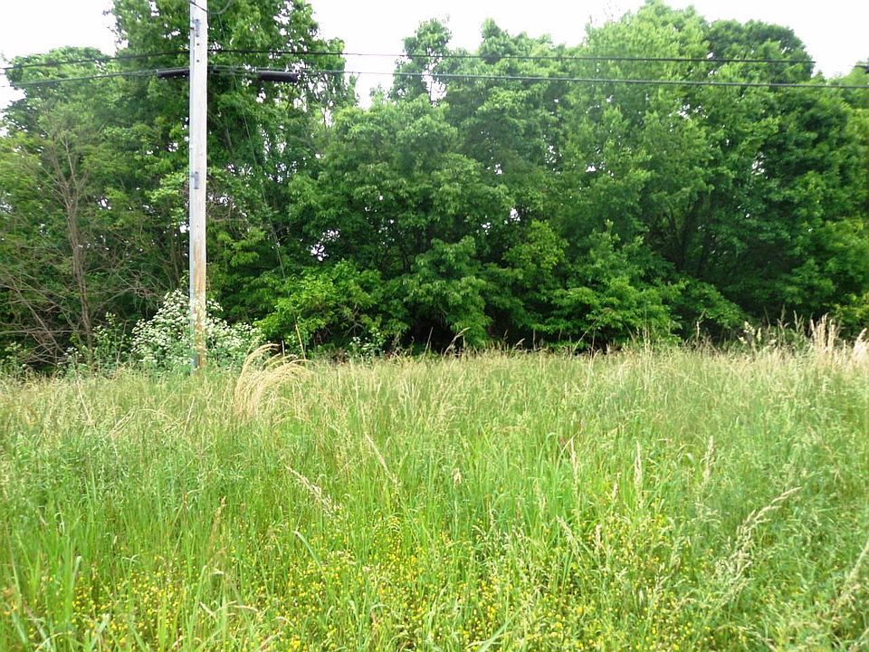 2nd image of 3 Overlook Ln