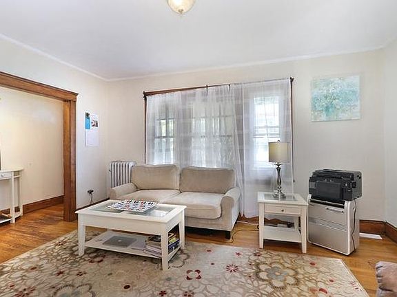 5th image of 11-13 Holyoke St #1