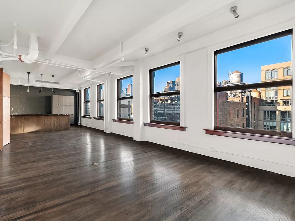 1st image of 6 W 20th St