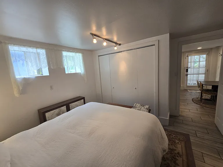 882 Penn Ave NE #3 — Photo 15