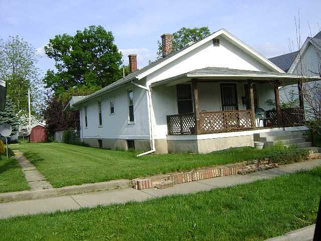 2nd image of 830 N Sexton St