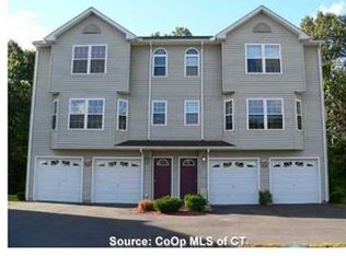 21 Sarahs Pl, Wallingford, CT 06492