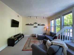 950 Pavilion St APT 3, Cincinnati, OH 45202