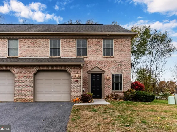 6 Spring View St, Carlisle, PA 17013