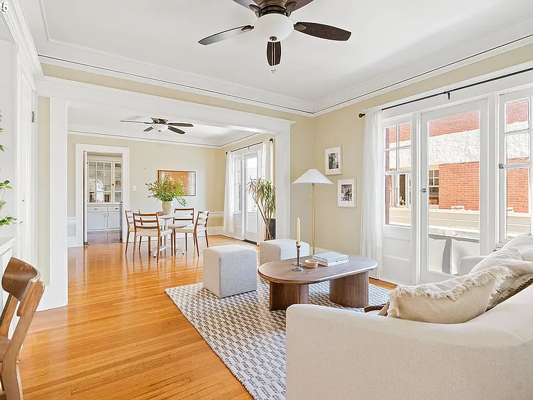 2083 NW Johnson St #61 — Photo 3