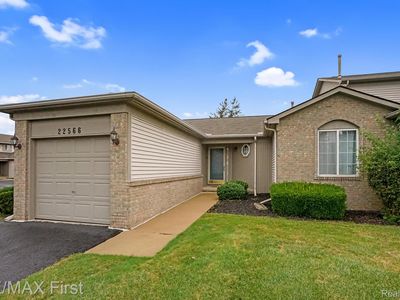 22566 Silver Creek Dr, Trenton, MI, 48183