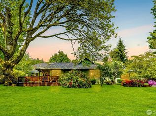 1323 216th Ave NE, Sammamish, WA