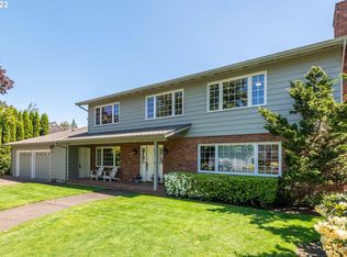 2855 Flintlock St, Eugene, OR 97408