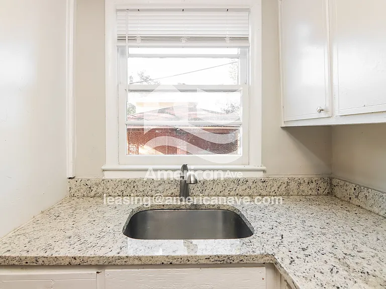 20509_005_kitchen_5.jpg