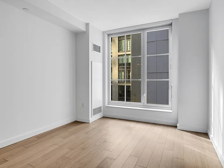 535 W 43rd St S #9GG — Photo 4