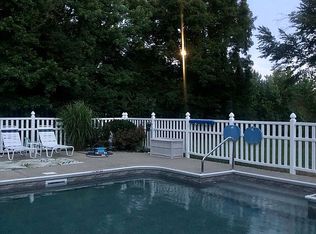 80 W Cutshall Rd, Austin, IN 47102