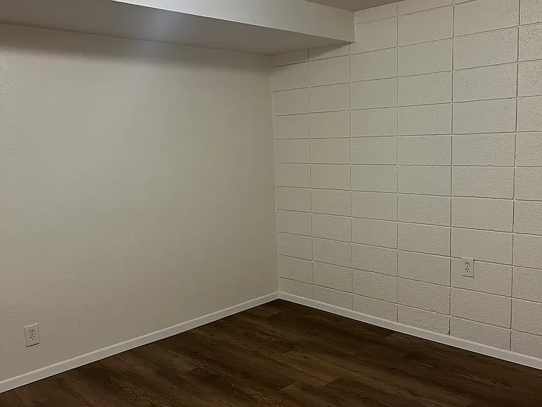 174 N Canyon Rd #1 — Photo 10