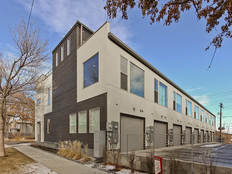 1036 W 37th Ave — Photo 24