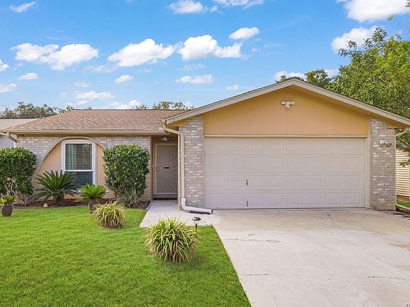4th image of 3330 Country View