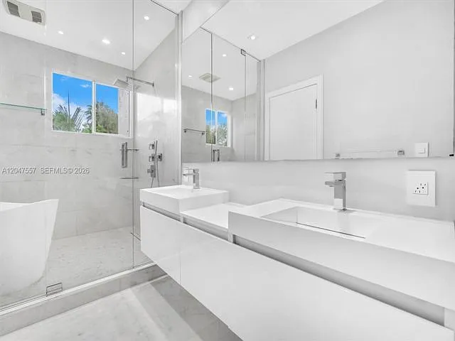 21391 Marina Cove Cir #14-K — Photo 4