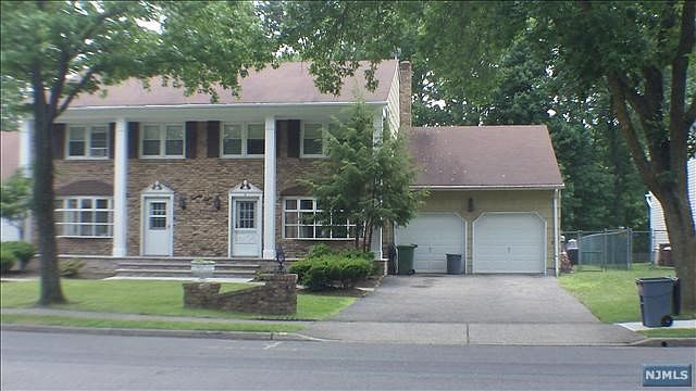 2nd image of 28 Forsythia Ln #B