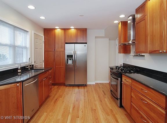 4th image of 1631 N 22nd Ave