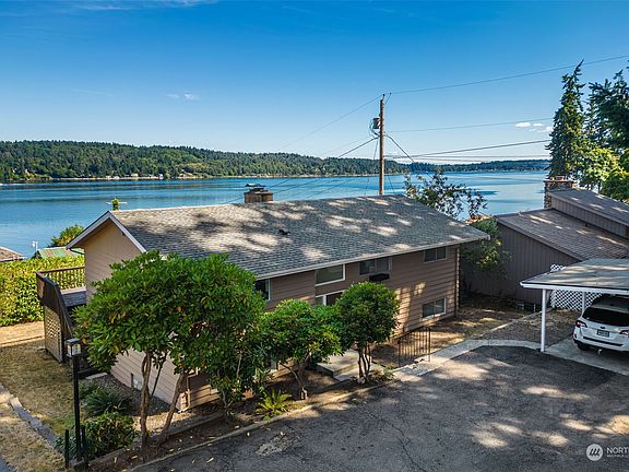 4th image of 5968 Beachside Drive NE