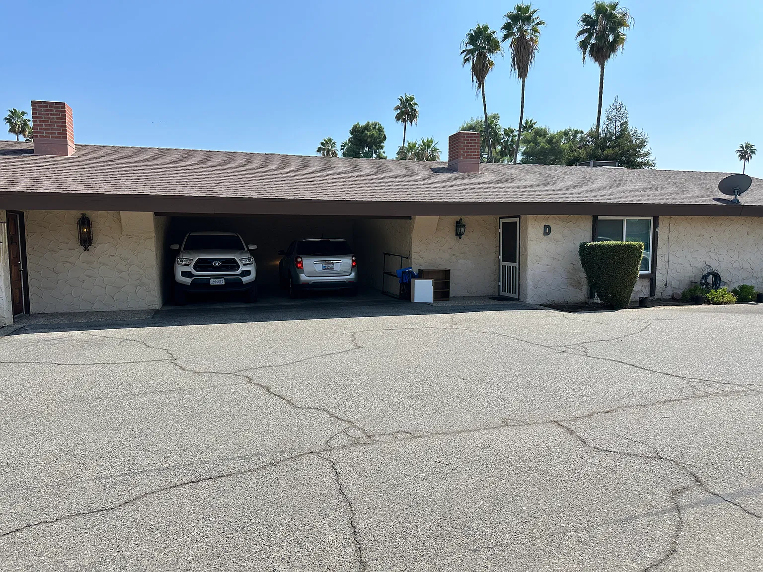 2 bed, 1055 sqft, $1,600 — Photo 4