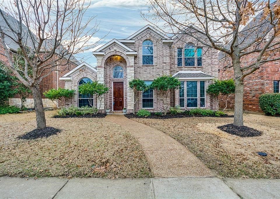 1st image of 9417 Woodhurst Dr