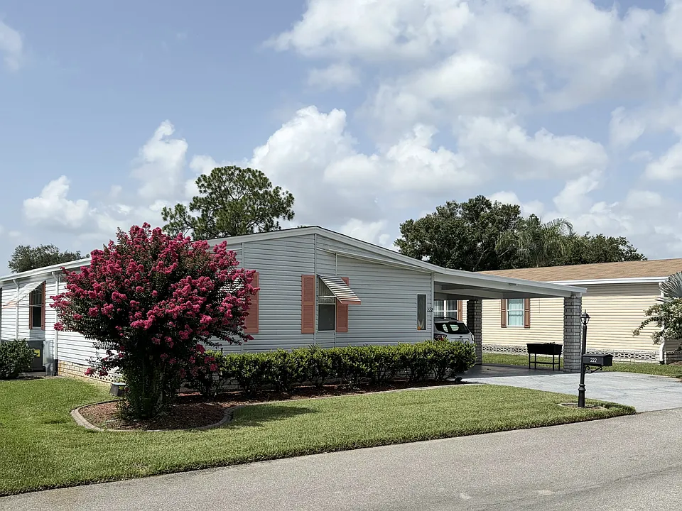 222 Golf View Dr