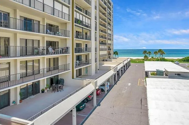 1480 Gulf Blvd #108 — Photo 2