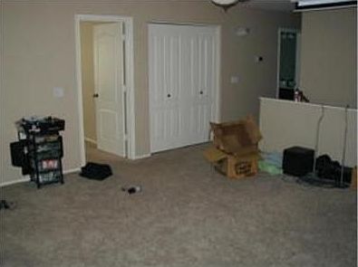 5th image of 422 E Kelsi Ave