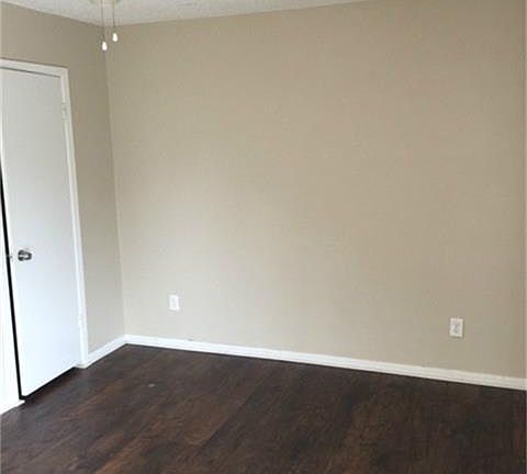 4th image of 1509 Avenue L
