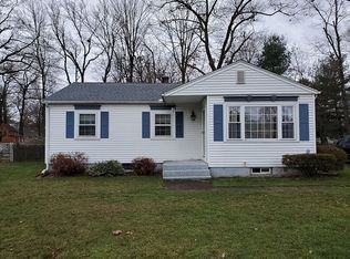 16 Hollywood St, South Hadley, MA 01075