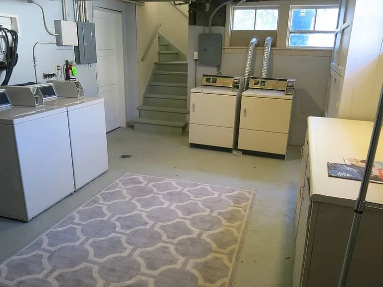 305 S Peasley St #1 — Photo 8