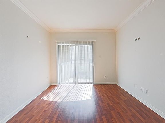 4th image of 3231 Allen Pkwy APT 1208