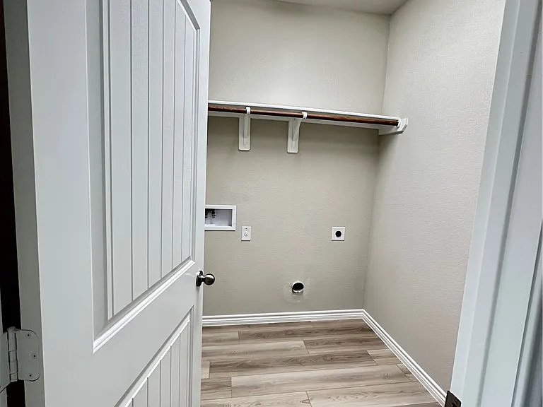 1119 Patriot Dr — Photo 28