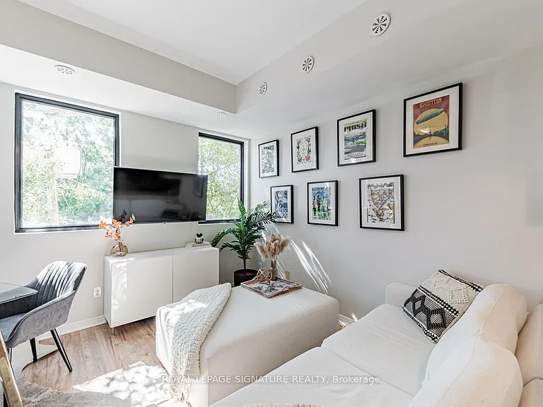 68 Winston Park Blvd #60 — Photo 8