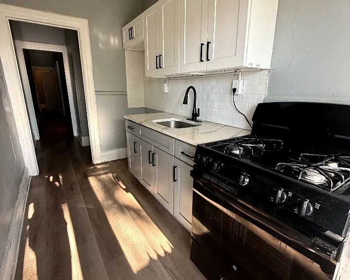 36 Shepard Ave #12 — Photo 4